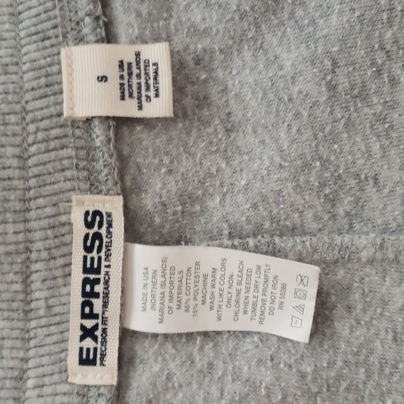 EXPRESS TERRYCLOTH SHORTS IN SIZE S - Picture 4 of 4
